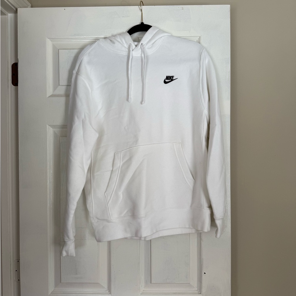 nike sweatshirt
